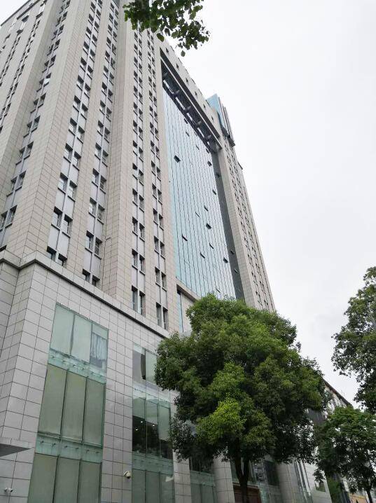 建源成都农商银行中央新风系统售后服务之hepa滤芯更换