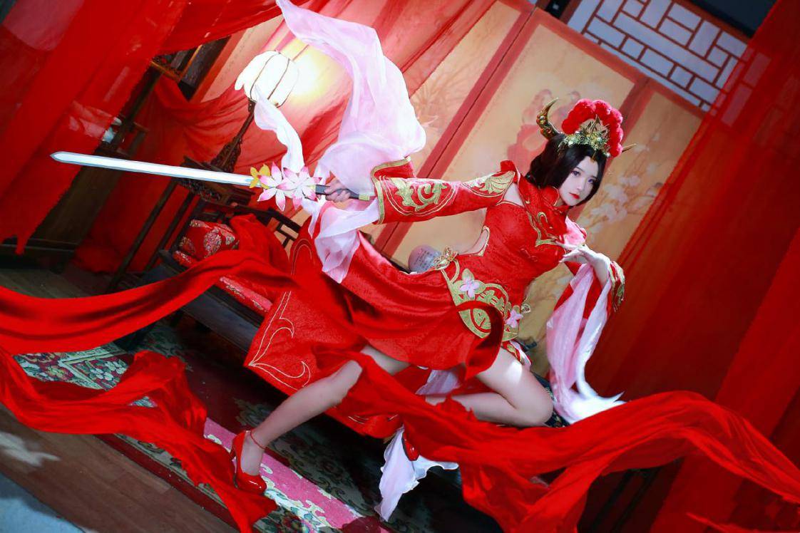 原创acg最靓cos第50期一生所爱露娜美轮美奂甜美小姐姐超想娶