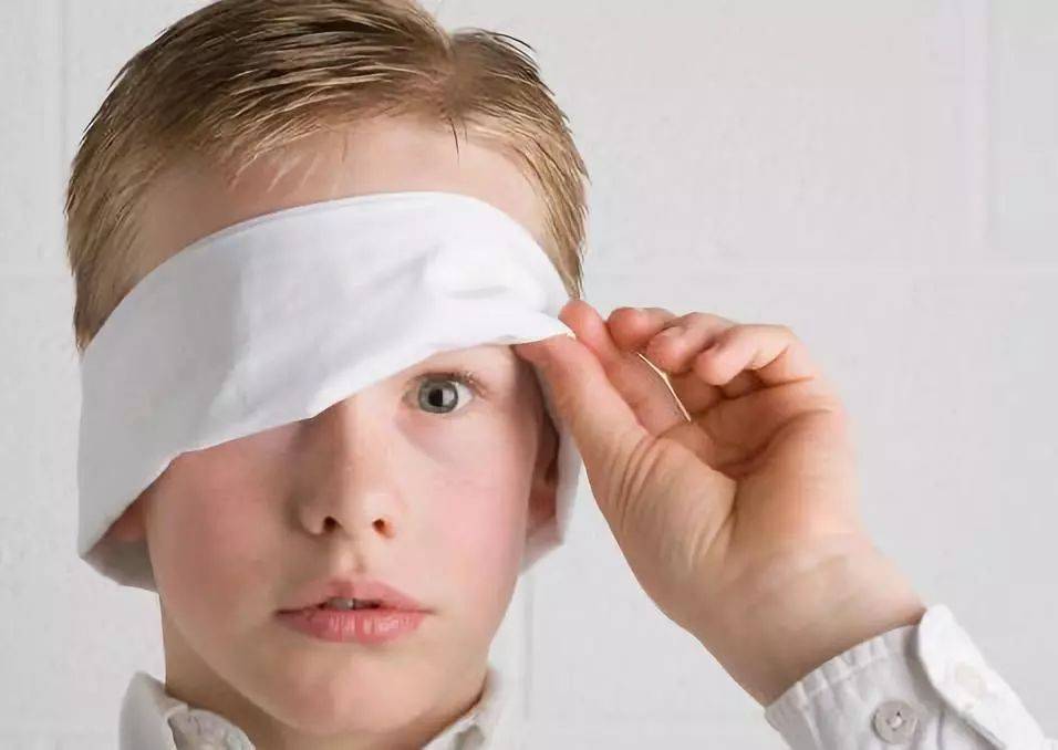 视力养护孩子视力有问题近视弱视要区分