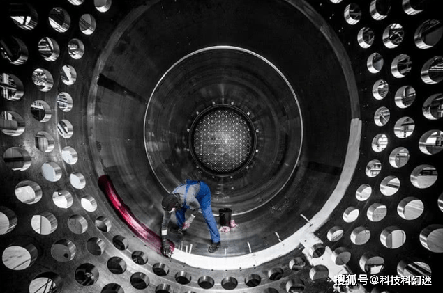 原创钢铁侠胸口的小型核反应堆,需要多久,人类才能发明出?