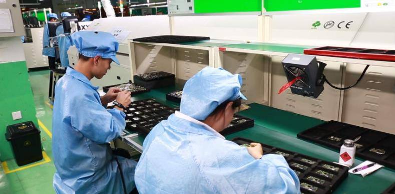 华为人均工资110万,流水线的普工工资能拿多少?辞职员工来告诉你答案