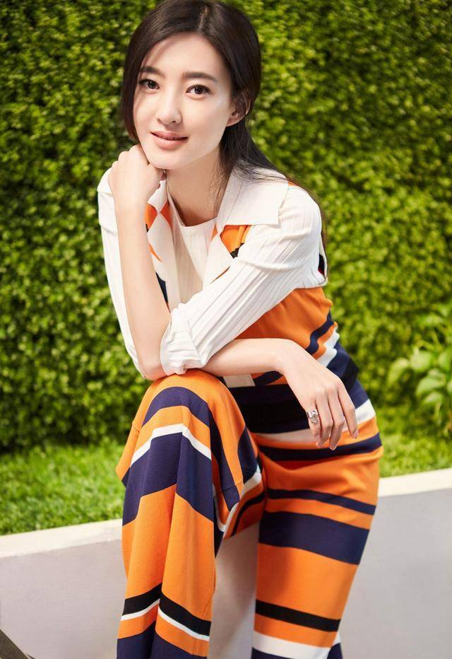 素颜女神王丽坤自己买房否认网上婚恋传言