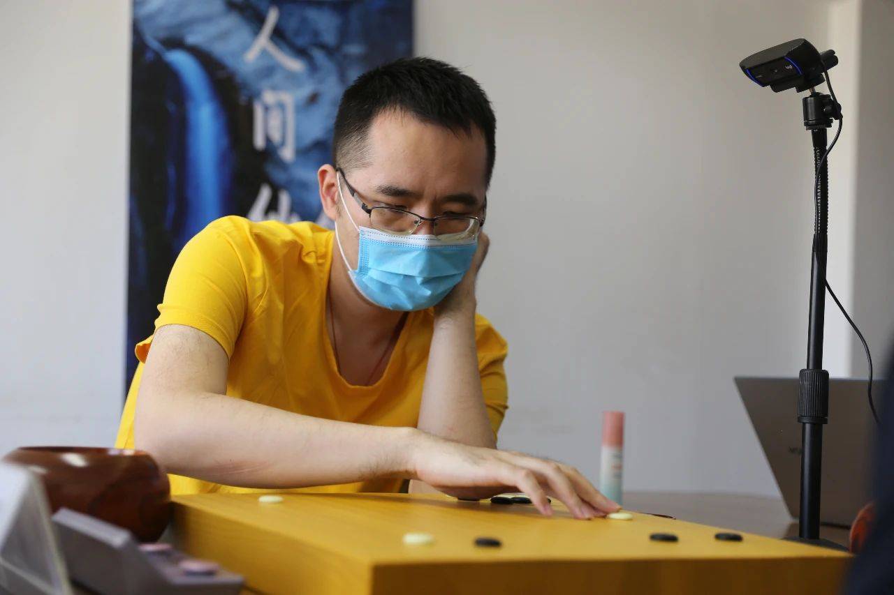 67棋圣战再现世界冠军对撼柁老满盘受制无缘八强