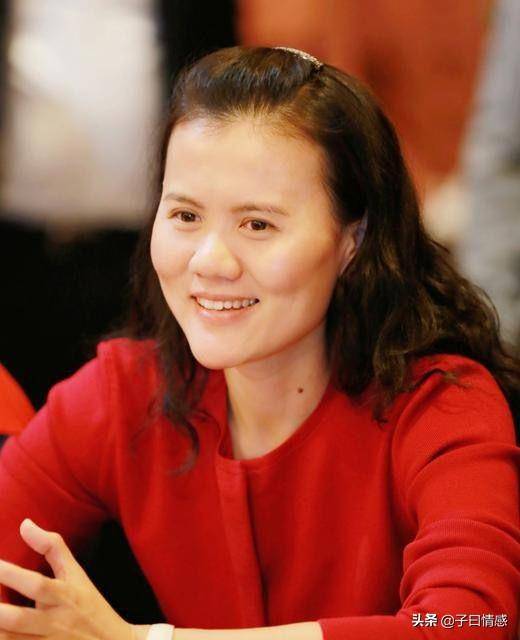 阿里最矛盾夫妻妻子月薪500到身价400亿丈夫被出局成就拼多多