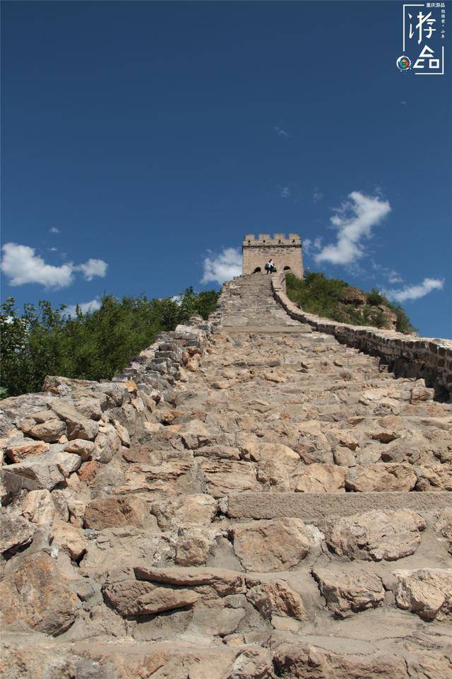 北京郊区的明代长城,全国独家的夜游体验,没有护栏更显刺激!_游客