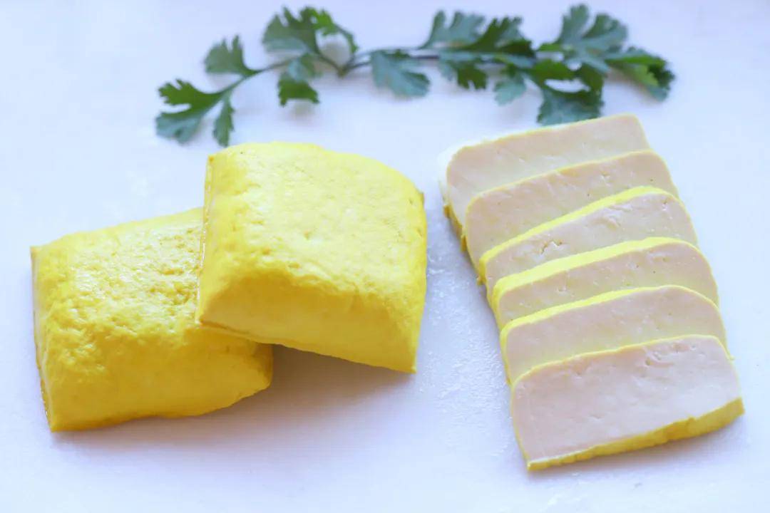 浙江卫视美食纪录片《风味人间》推荐,云南极食优鲜姜黄豆腐