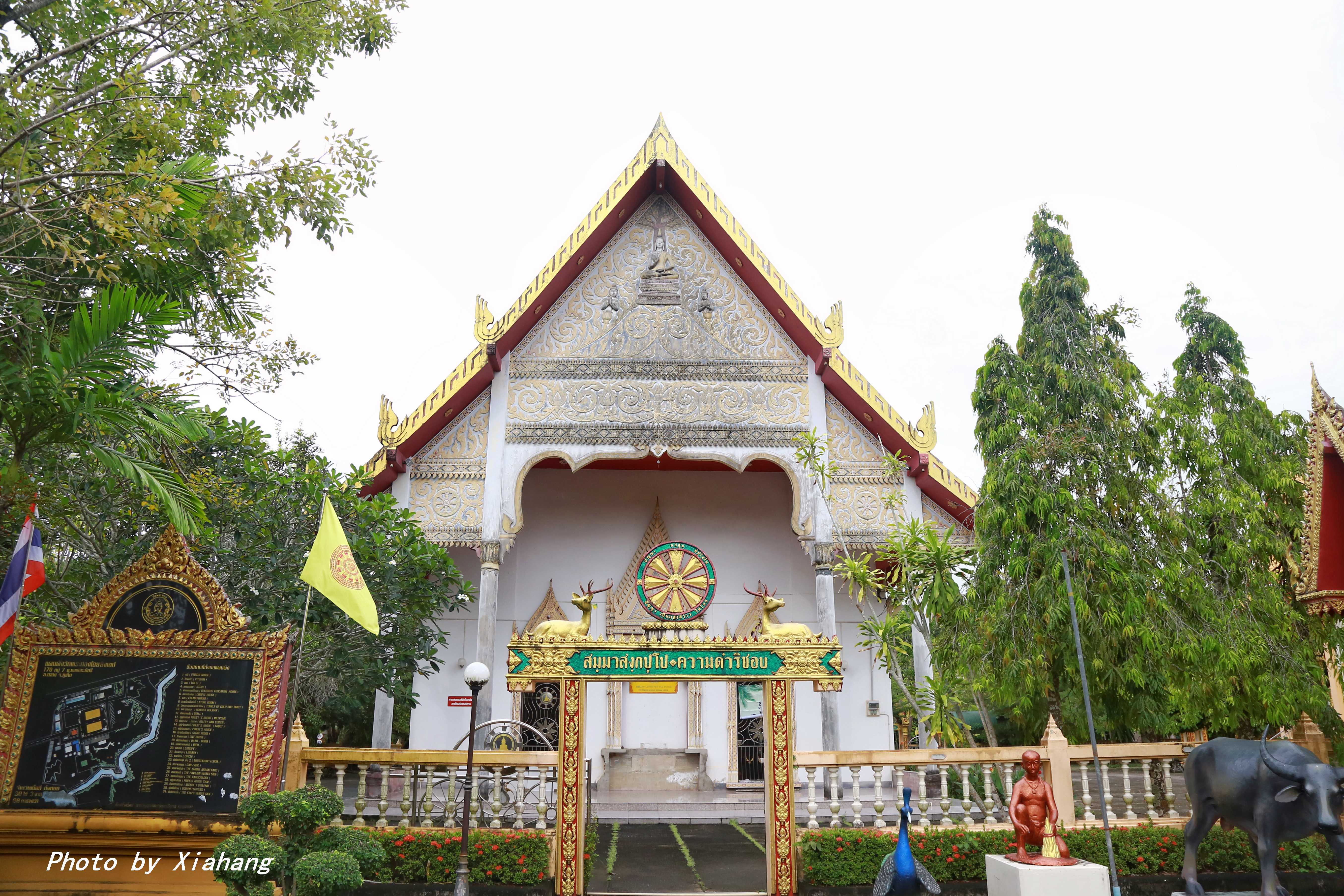 原創普吉島著名的金佛寺連泰國拉瑪六世國王都來過遊客慕名而來