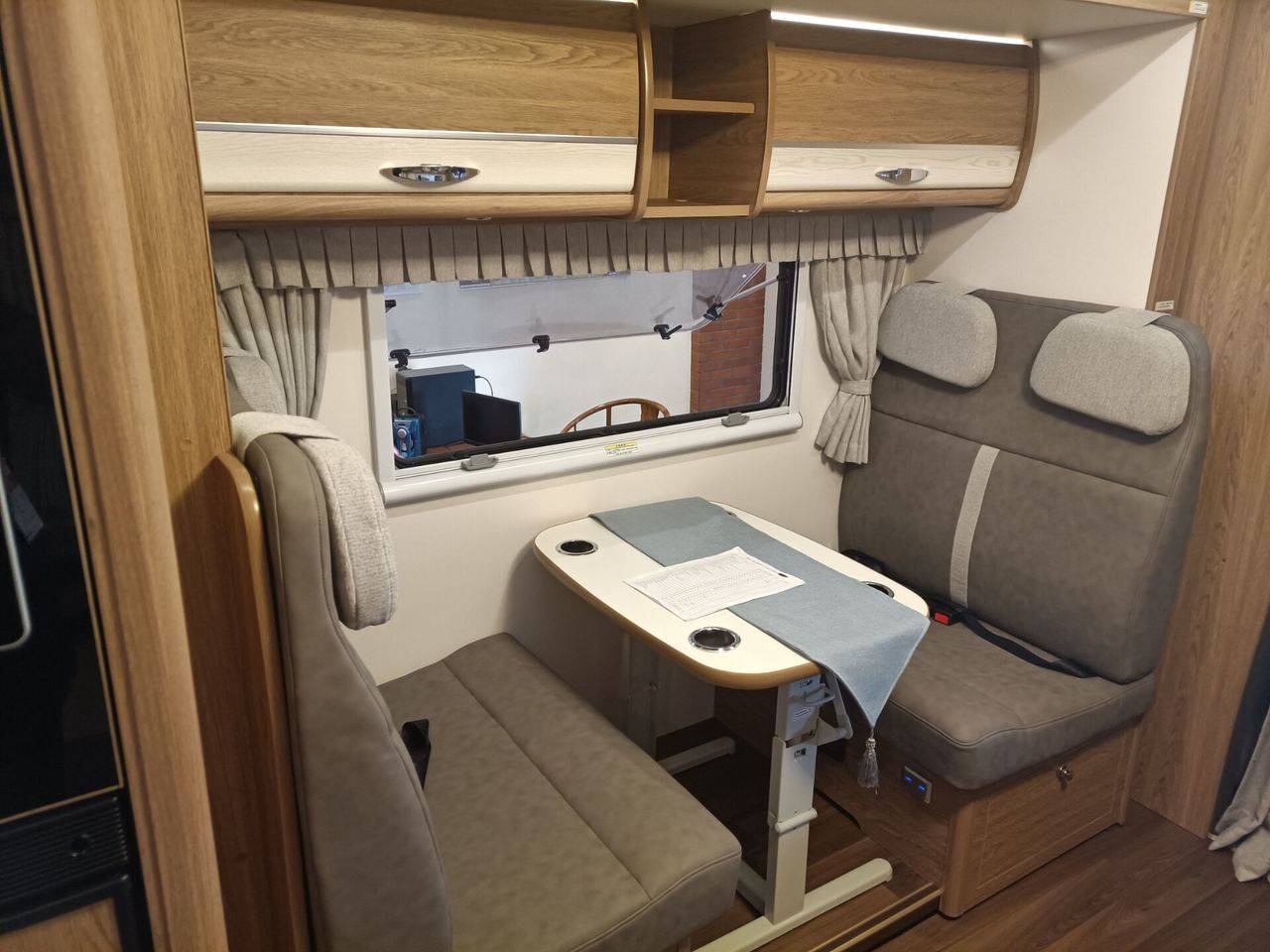 五星级精装两室两厅 金冠格林卡诺329c