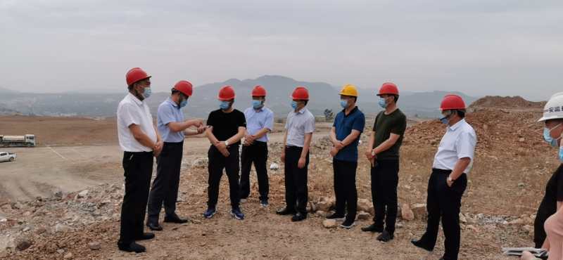 平顶山市应急局副局长梁水成,郏县副县长宋建立,郏县应急管理局局长马