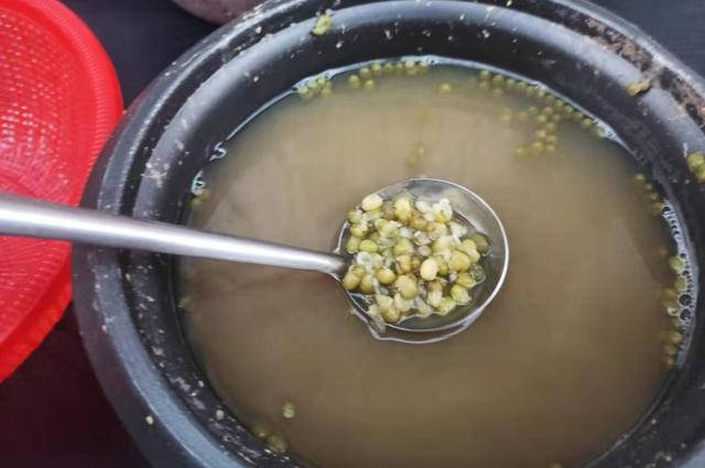 冰糖绿豆汤,夏季最好的伴侣
