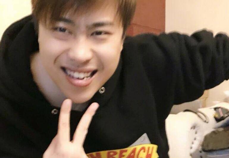 时隔半年,55开再次发微博,那个男人能回来了?