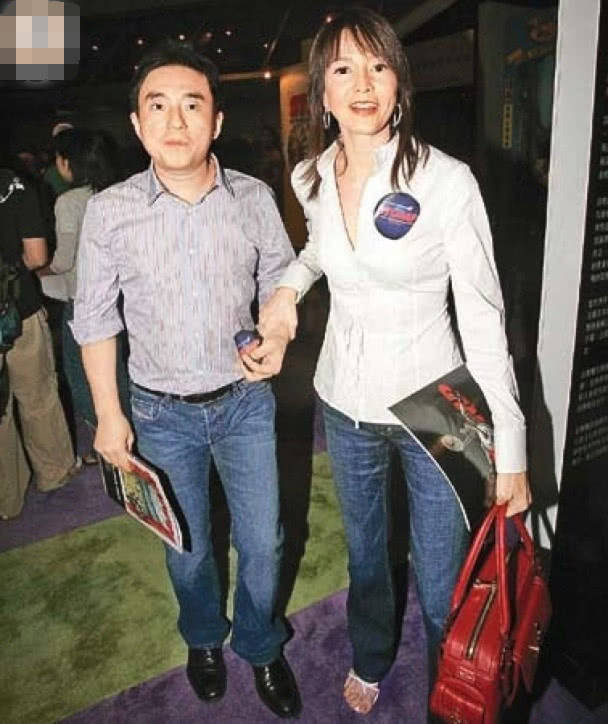 56岁吕方迎娶怀孕女友他与前度郑裕玲相爱16年坚持丁克