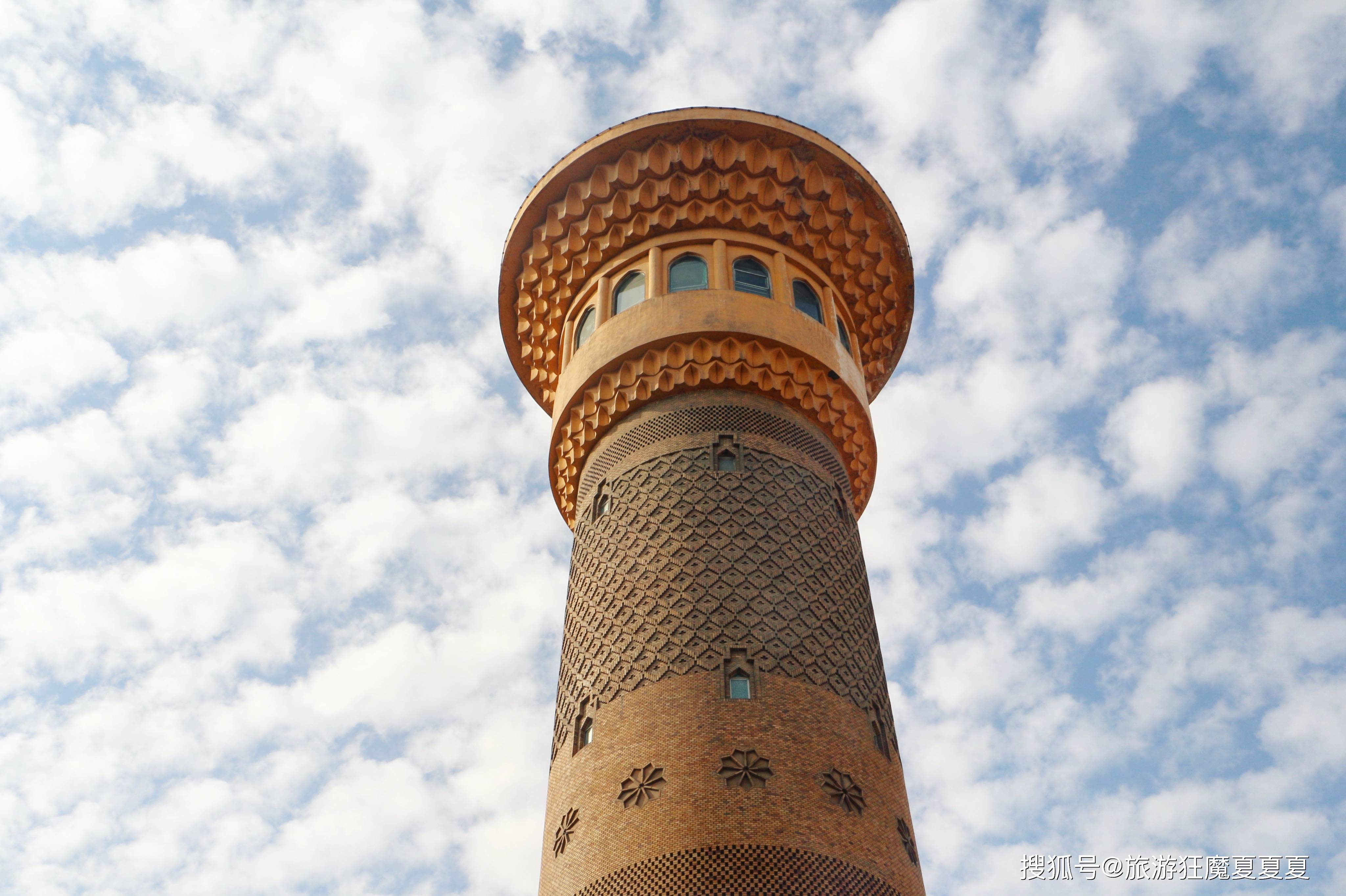 新疆乌鲁木齐十佳建筑之一,80米观光塔已成地标,规模世界之最