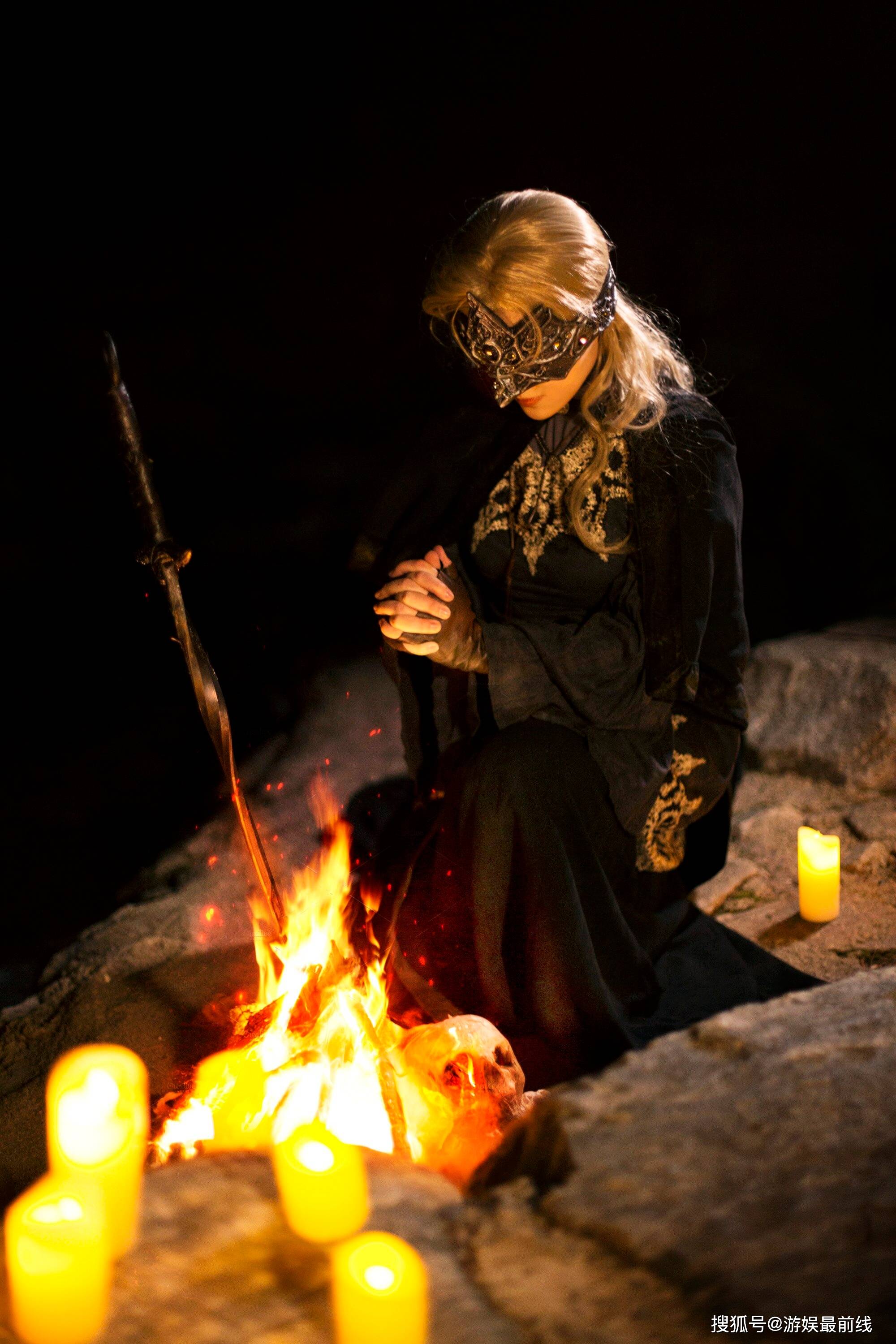 《黑暗之魂3》防火女cosplay,大家能打多少分?