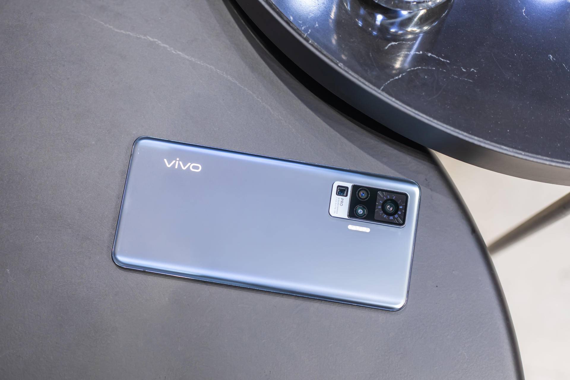 vivo x50 pro上手有感!影像实力提升巨大,外观设计出彩_手机搜狐网