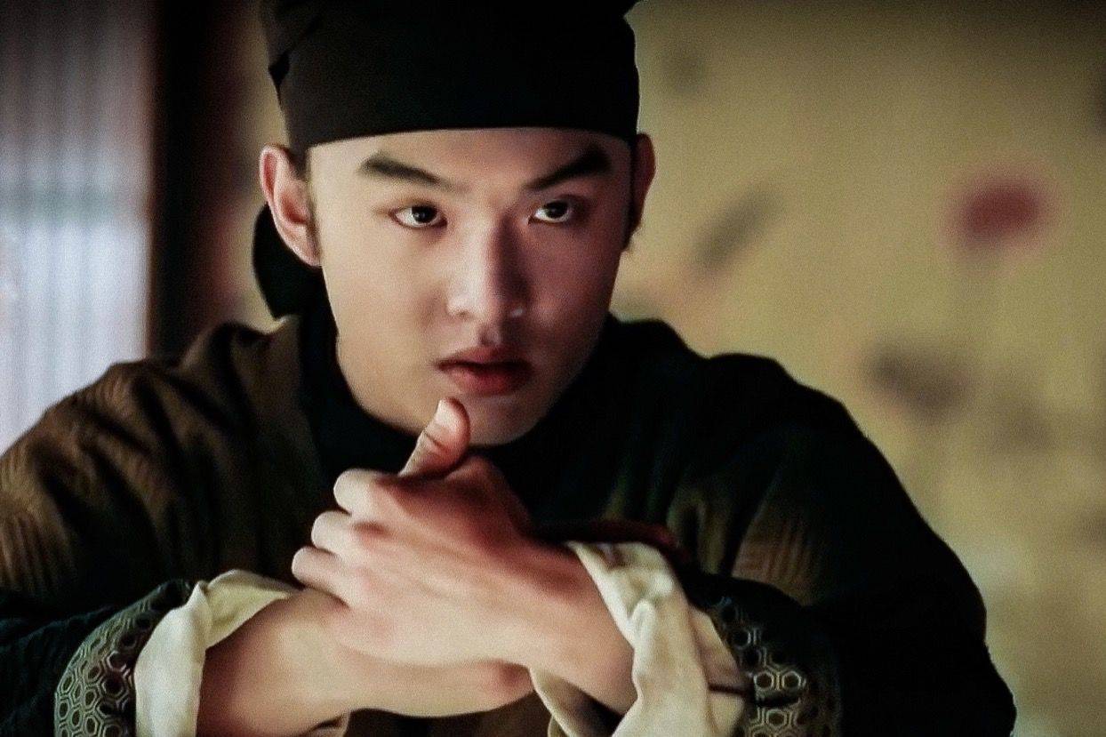 他是《新三国》中的"小孙权",出道多年不火,如今帅到不敢认