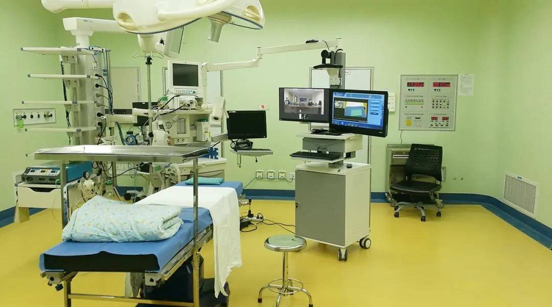 多间手术室录制与转播需求,进行不同类型手术室信号接入与全景记录,并