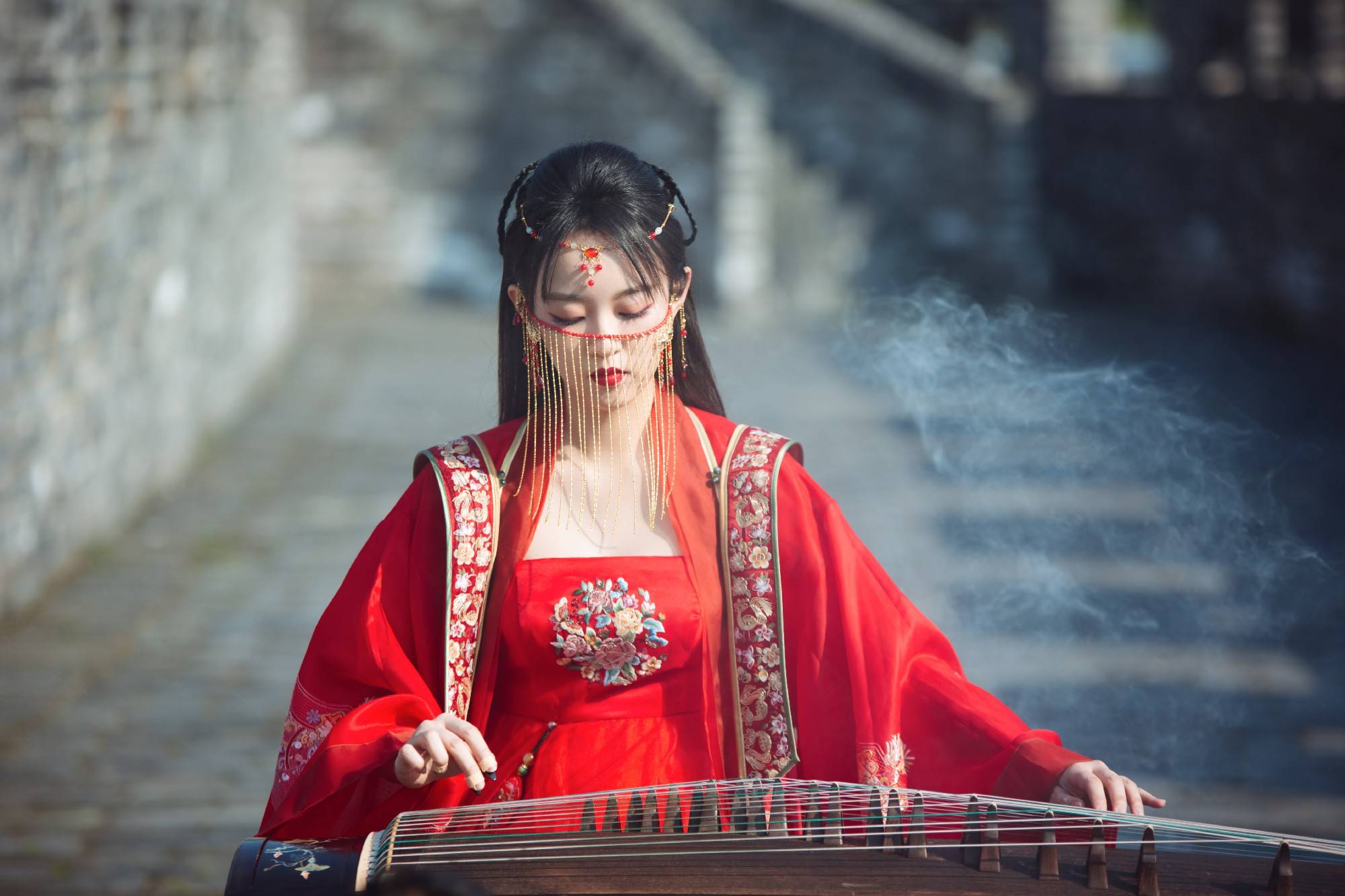 李嘉铭刘泳希办唯美古风婚礼父亲为女儿送嫁感动全场