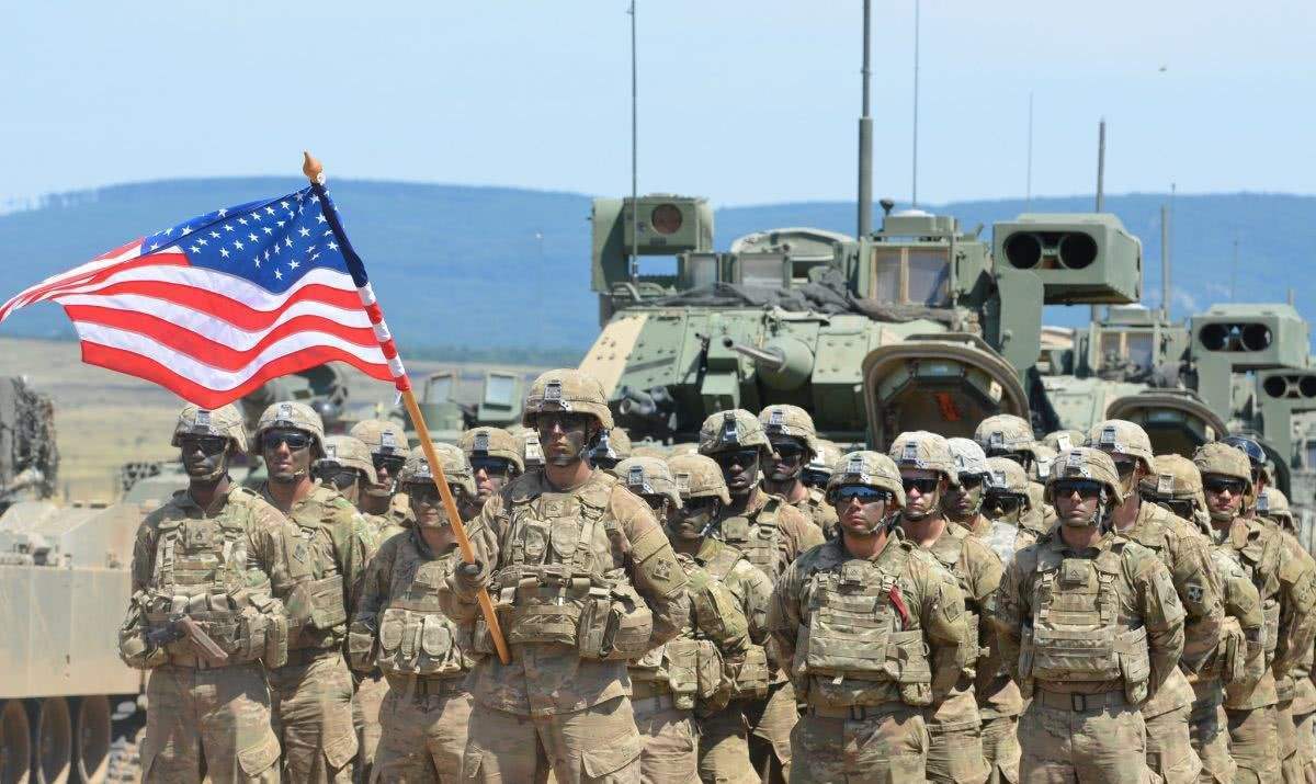 在美军五角大楼总部的要求下,最近一个月以来,驻外美军几乎停止了一切