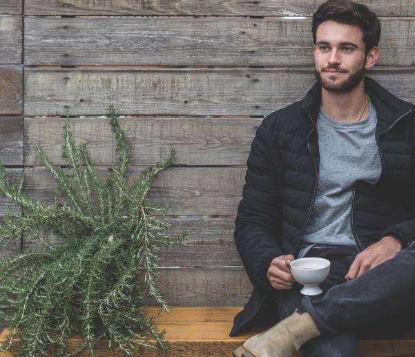 男人冷战的心理一:不想闹得人尽皆知男生都是好面子的人,如果两个人