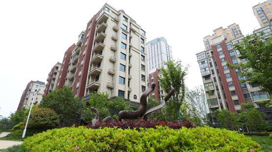 文一地产锦门北韵物业荣获抗疫先进集体称号