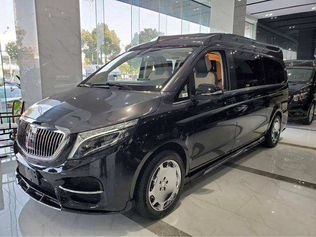 迈巴赫vs900,全新上市,这台价值百万的七座商务车到底有多牛?