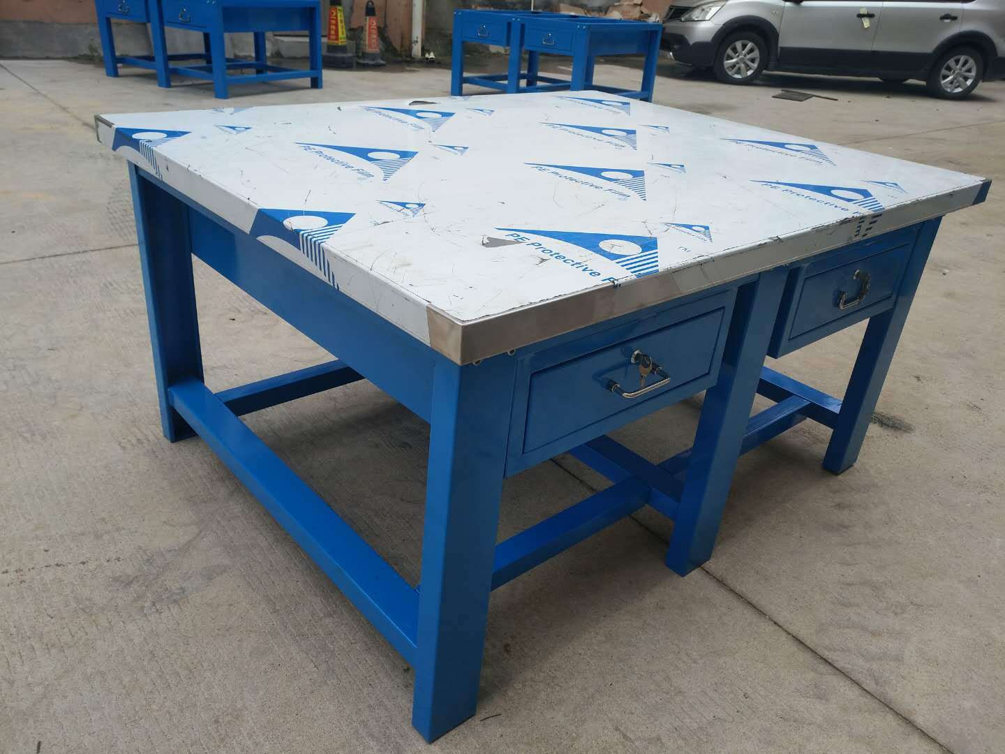 钳工工作台图片和种类