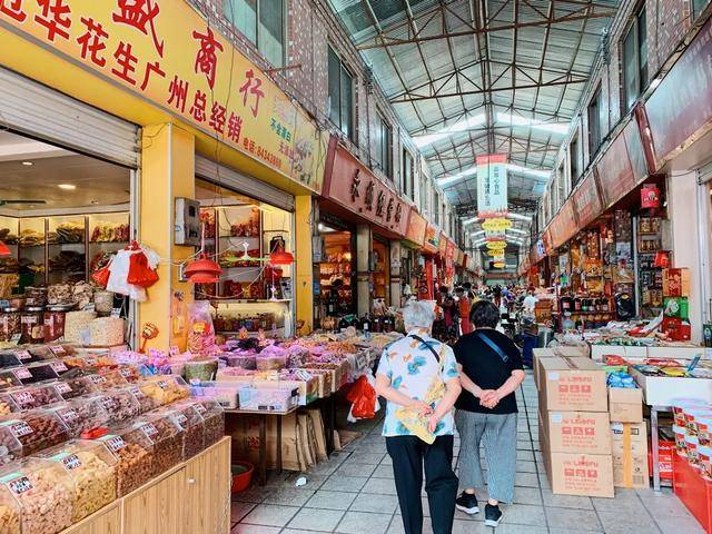 企业礼品定制：从平凡到卓越的桥梁