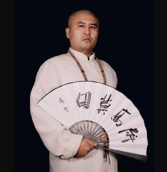 太极雷雷表示,这个人比马保国还能吹,在别的群不敢说话,唯独在大佬