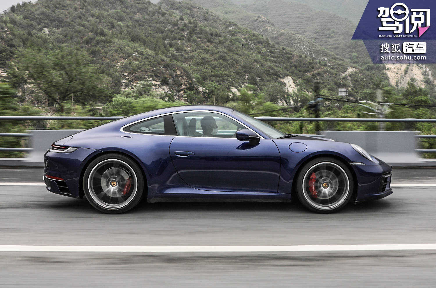 感性与理性的结合体 试驾保时捷911 carrera 4s