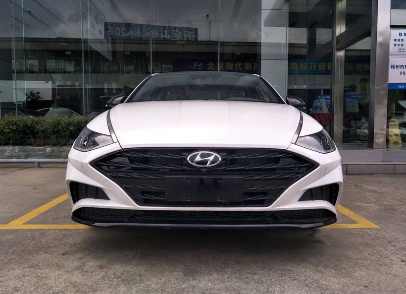 2020款全新现代索纳塔实车到店尺寸反超雅阁迈腾下月就上市