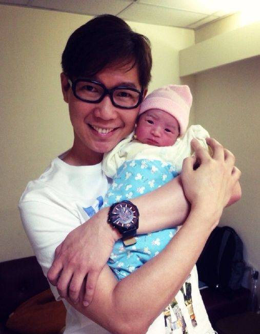 今年1月14日,正是他们8周年结婚纪念日,品冠不仅发文回忆二人相处的