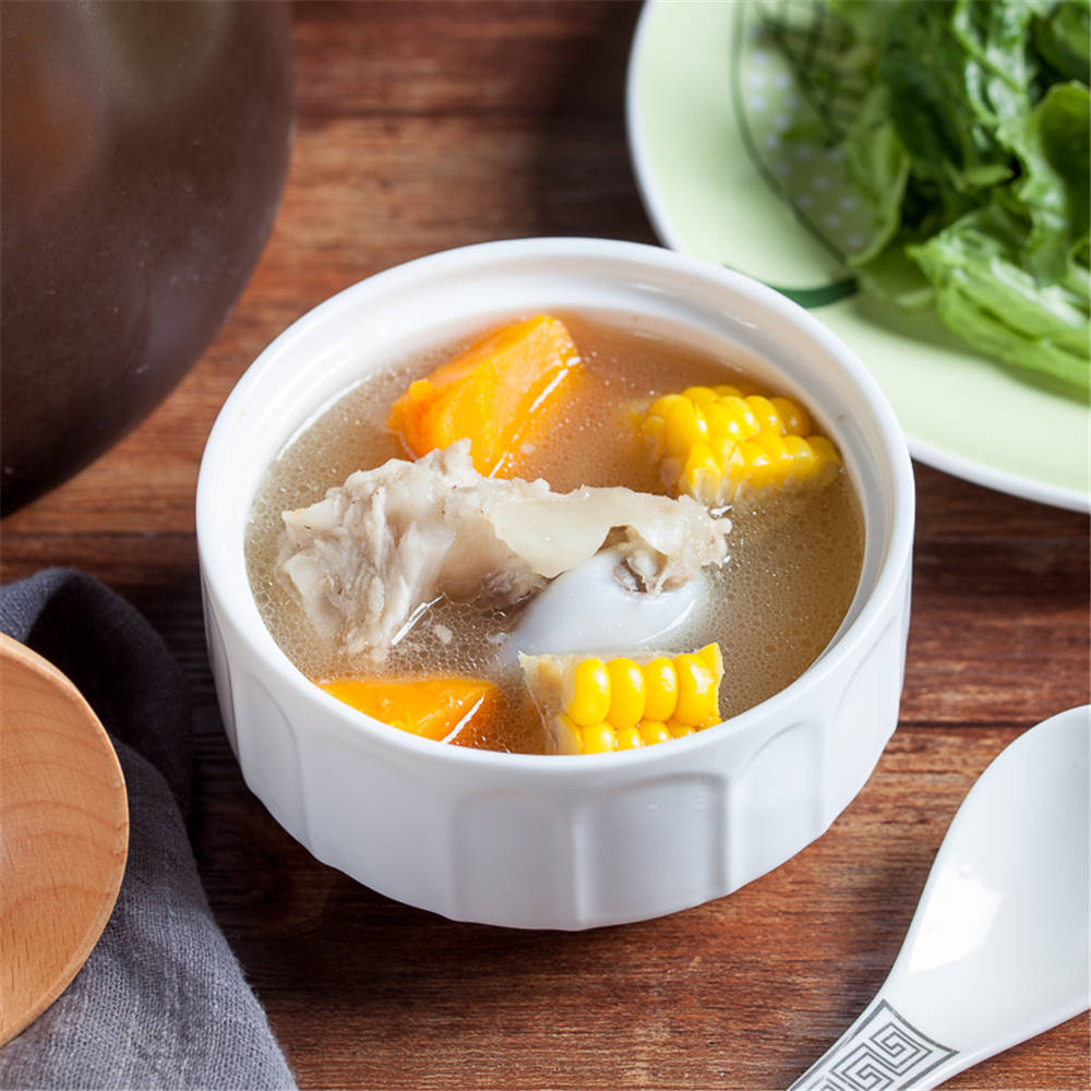 有滋补身体的,有清热祛湿的等等琳琅满目.