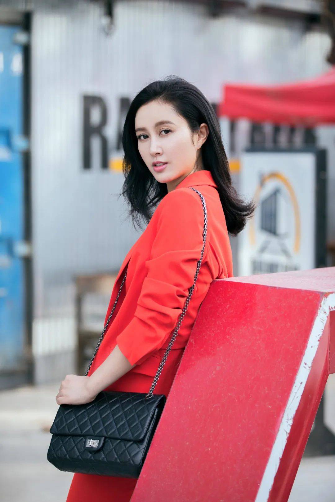 袁志博骨子里的高级感气质是不会褪色的美