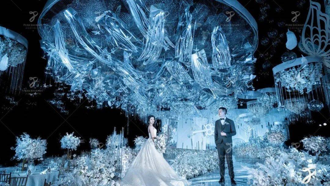 蓝色水晶婚礼,明净梦幻的婚礼氛围,带走夏日的烦闷