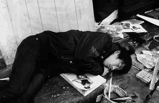 美术生我们虽然有很多的心酸但是那段时间却是最快乐的时光