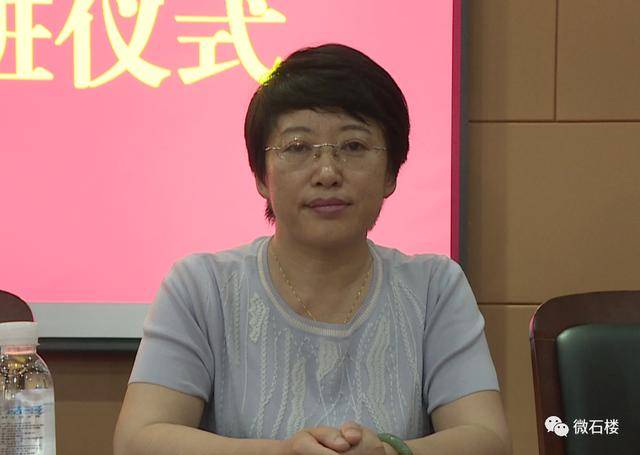 石楼县政府副县长 呼鹏燕