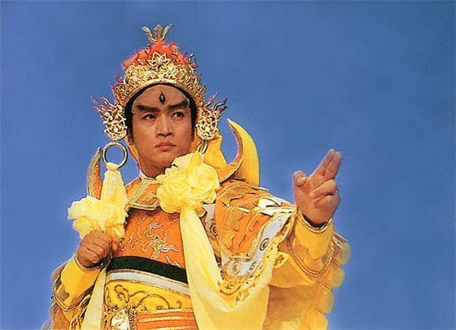 原创那些演过杨戬演员,第1位帅气,第3位鲁钝,最后1位像本尊