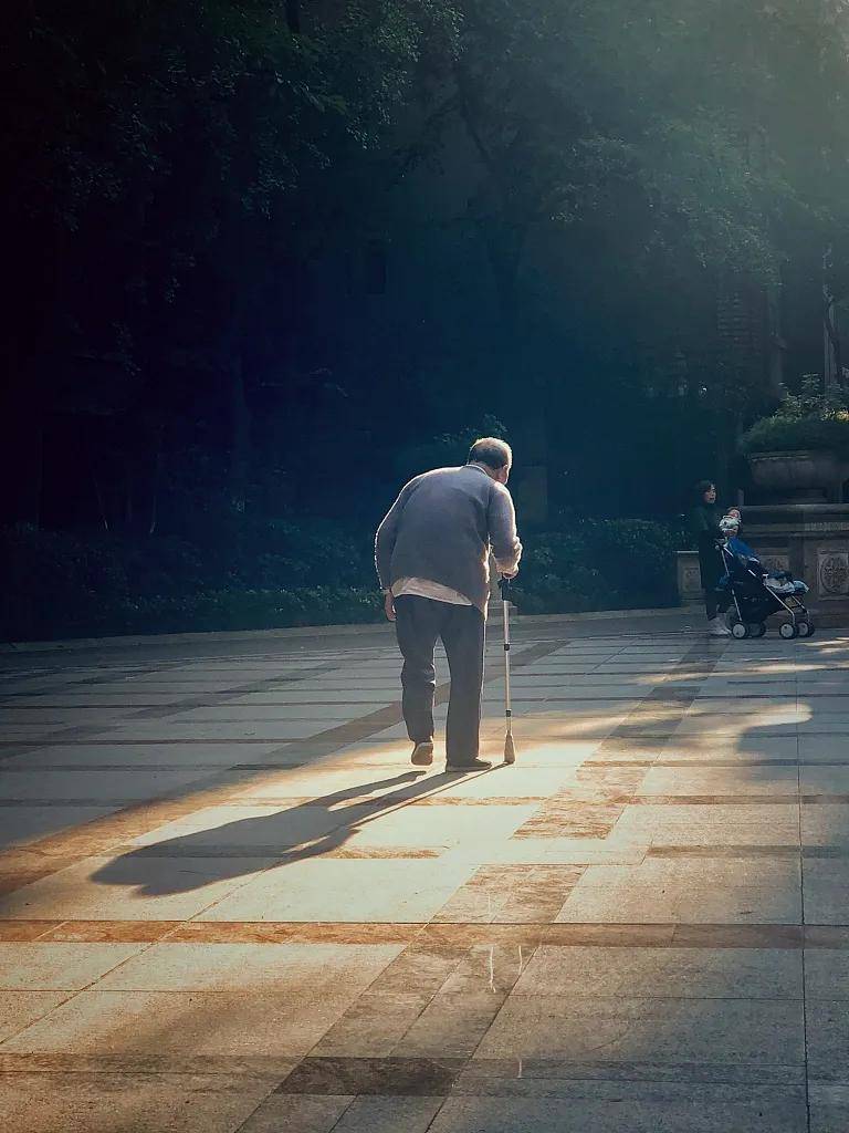 老龄化社会到底对我们有哪些影响?
