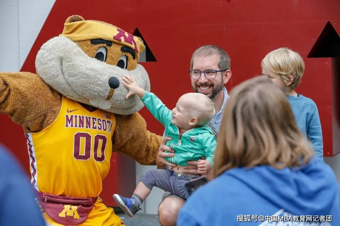 明大百科 | 走进明尼苏达大学双子城校区的吉祥物 goldy gopher