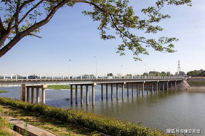 原创河南境内的漳卫河实行禁渔期制度垂钓爱好者坐等半天钓不到鱼