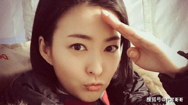 最美的乡村》里的美女,出道多年不温不火,如今34岁婚恋却成谜_杨紫彤