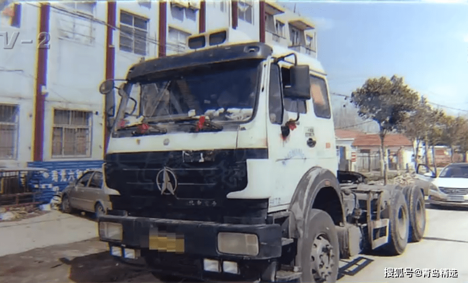 报废半挂车领补贴 未交保险被公司起诉