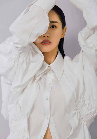 她是《夏洛特烦恼》的秋雅,七岁拜师学武,与佟丽娅是同班同学_王智