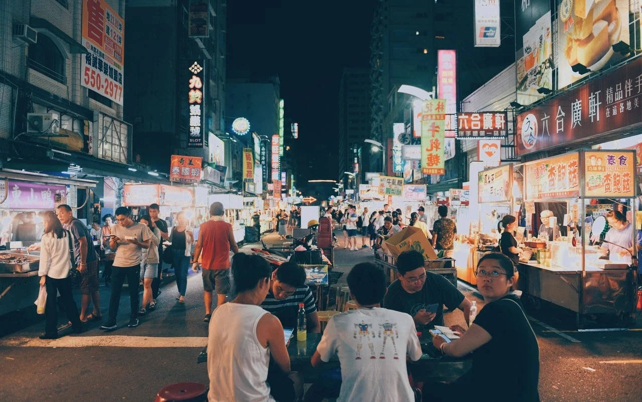 被城管找回来的郑州地摊人er有多好命?一起来看看吧!太让人羡慕了!