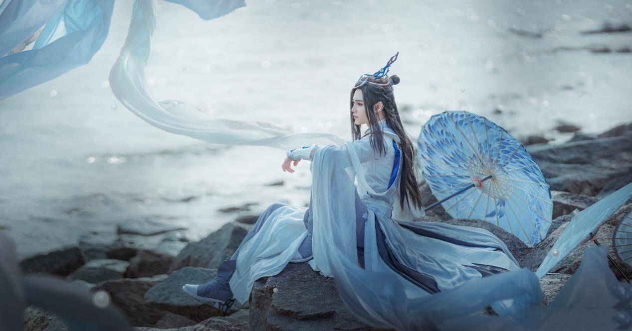 神仙小哥哥,你的伞,可以借我一起撑么?