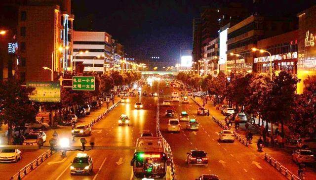 此外还有文峰塔,琉璃寺,管仲公园等知名旅游景点