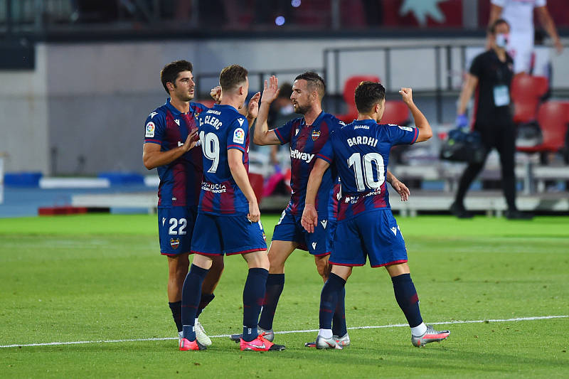 原创西甲预告西班牙人vs莱万特黄金时间开赛武磊再次冲击进球