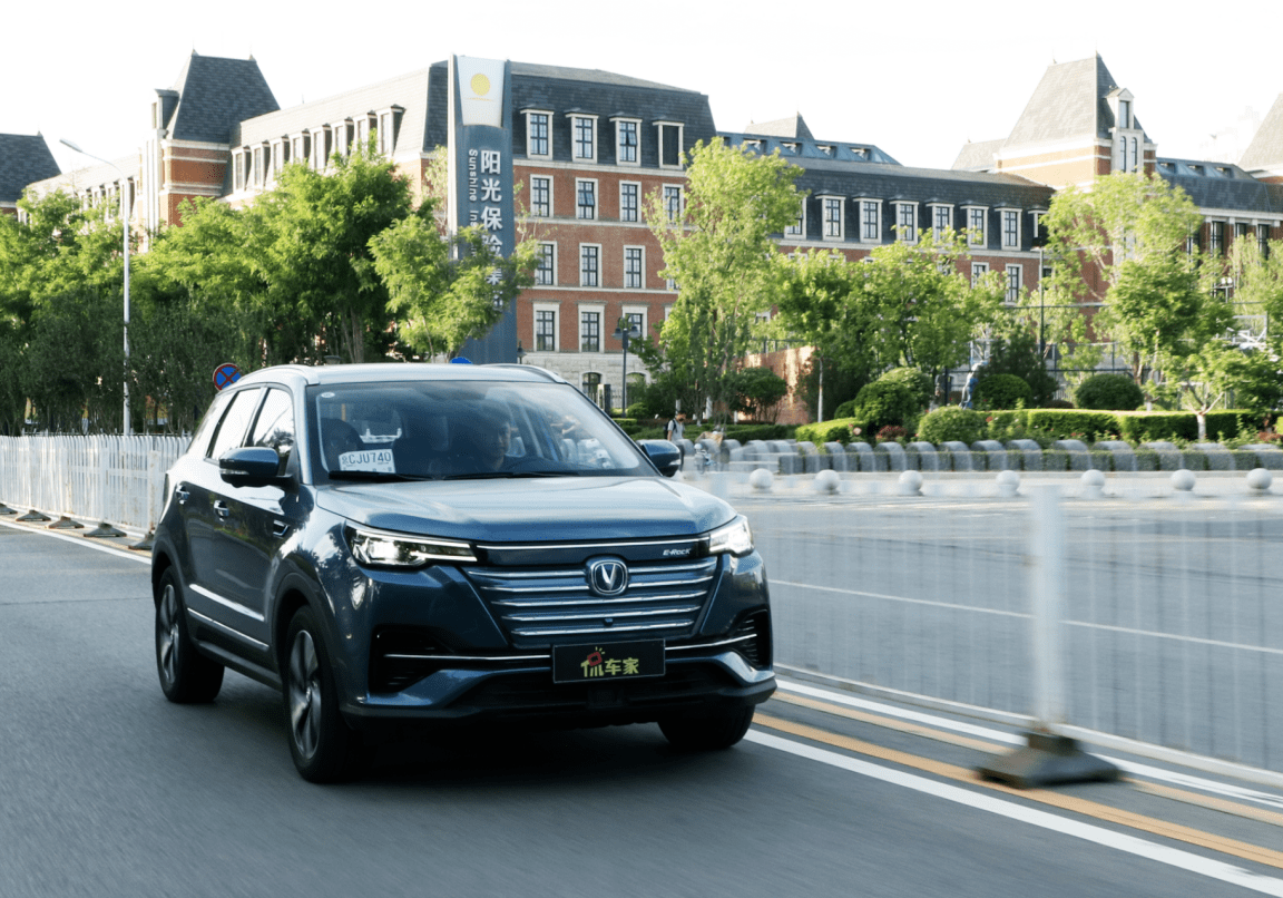 一周时间体验下来,长安cs55纯电版给我的感受还是很不错的,整车核心的