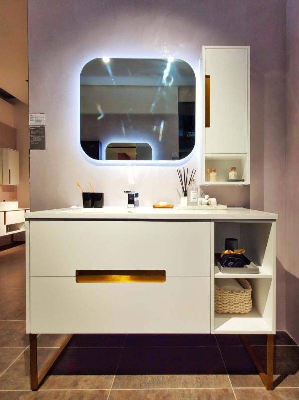 评测|百搭浴室美学,自有轻奢态度——欧路莎浴室柜